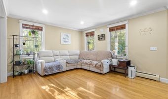 16 Karen Dr, Hopkinton, RI 02832