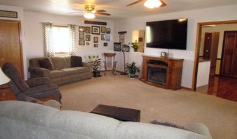 622 Center St, Alden, IA 50006