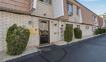 132 Hoffman Ave 207, Cranston, RI 02920
