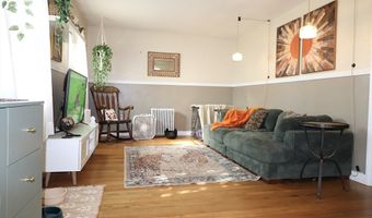 19 Vincent St, Middletown, RI 02842