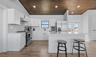 232 Hcr 2302, Abbott, TX 76621