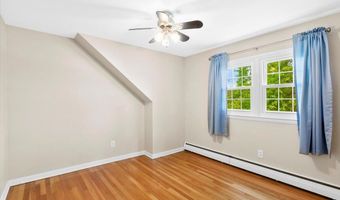 9 Sunset Dr, Altamont, NY 12009