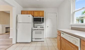 5916 Woodmont Ave, Cincinnati, OH 45213