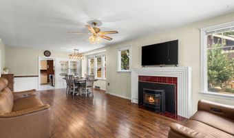 344 S 3RD St, Athena, OR 97813