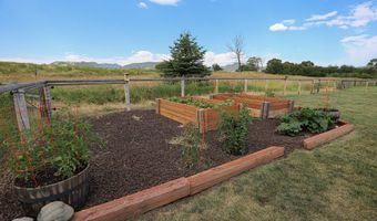15 Helen Ln, Banner, WY 82832