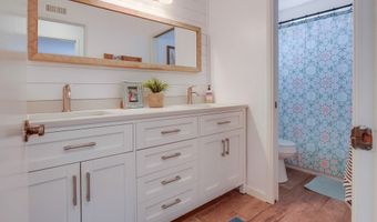 201 Todd Ct, Oceanside, CA 92054