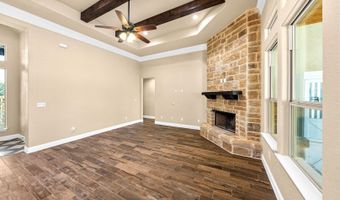 1009 Bluebonnet Ln, Adkins, TX 78101