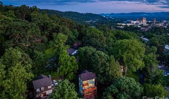 14 Sunset Dr, Asheville, NC 28804