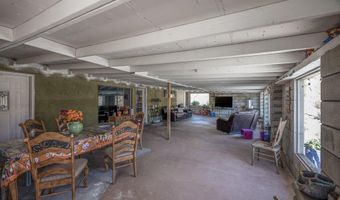 9555 Hierba Rd, Agua Dulce, CA 91390