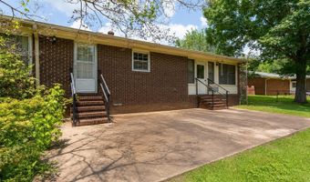 3916 LEE Dr, Anniston, AL 36207