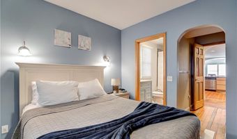 9 Waites Wharf 1, Newport, RI 02840