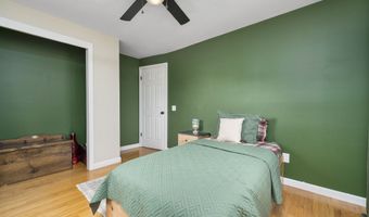 15 Diane Dr, Cromwell, CT 06416