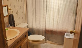 29 Ashleigh Ln, Standish, ME 04084