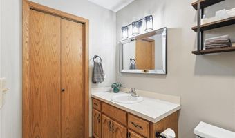 3636 15th Avenue Ct, Anoka, MN 55303