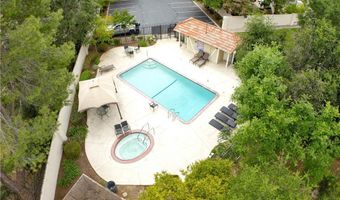 29729 Strawberry Hill Dr, Agoura Hills, CA 91301