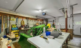 495 Halls Hill Rd, Alton, NH 03809