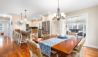 81 S Pier Rd, Narragansett, RI 02882