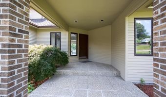 9 Katelan Ct, Cranston, RI 02921