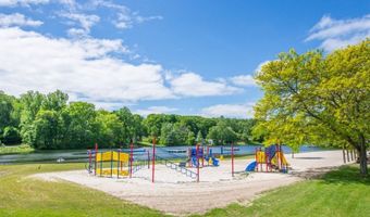 10 W Shore Dr, Alloway, NJ 07462