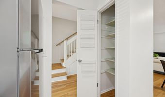 181 SYLVAN Dr, Atlantic Beach, FL 32233