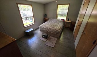 32 Plain St, Barre, VT 05641
