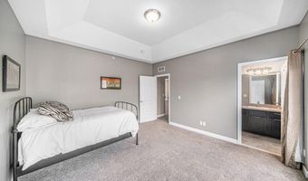 5610 Arbor Chase Dr, Ann Arbor, MI 48103