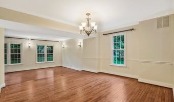 14 S MANCHESTER St, Arlington, VA 22204