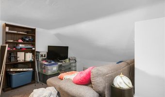 16 School St, North Smithfield, RI 02896