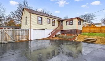 6919 Greenholly Dr, Affton, MO 63123