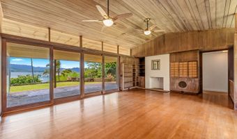 44-519 Kaneohe Bay Dr, Kaneohe, HI 96744