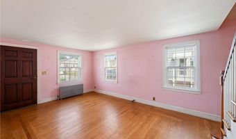53 Overland Ave, Cranston, RI 02910