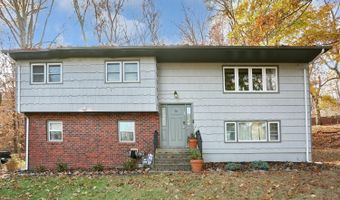 70 Regina Rd, Airmont, NY 10901