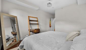 1111 ORONOCO St 326, Alexandria, VA 22314