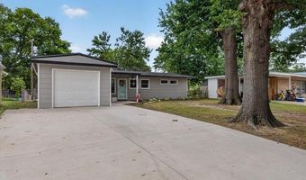 110 Mulberry Ln, Bartlesville, OK 74003
