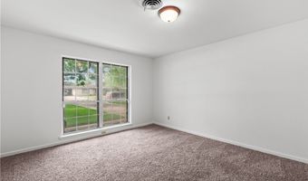 1333 Rose Dr, Alice, TX 78332