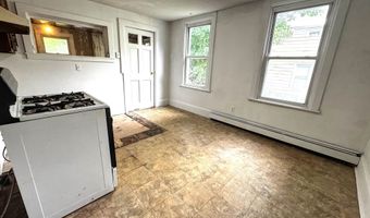 127 Dewey St, Bennington, VT 05201
