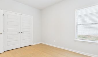 18072 Longleaf Dr, Athens, AL 35611