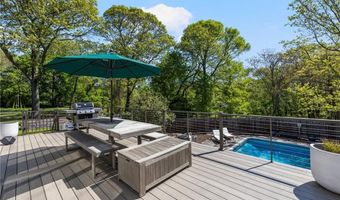 40 Charlotte Ave, North Kingstown, RI 02874