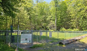 29 Carol St, Danbury, CT 06810