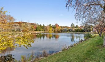 624 Peninsula Ct, Ann Arbor, MI 48105