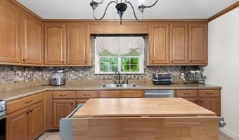 565 Buchanan Rd, Albertville, AL 35950
