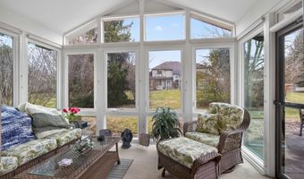 1122 Packard Pl, Auburn, IN 46706