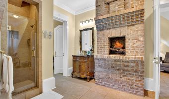 1611 Glenn Swetman St, Biloxi, MS 39530