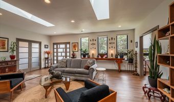 1342 11TH St, Bandon, OR 97411