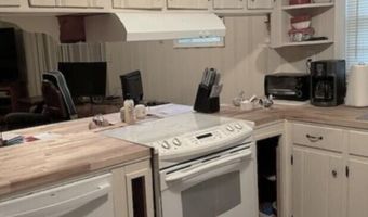 40 Bignon St, Barnwell, SC 29812