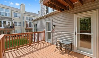 608 Highview Circle Dr, Ballwin, MO 63021