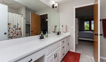 3210 NW Boulder Brook Pl, Ankeny, IA 50023