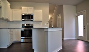 3912 SW Peachwood Dr, Bentonville, AR 72713