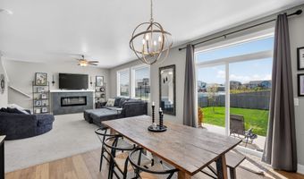 1404 Timberview Dr, Adel, IA 50003