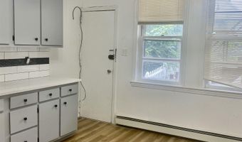 122 W 20TH St, Bayonne, NJ 07002